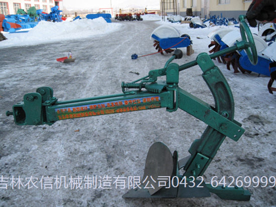 1LSW-135型水旱田(tian)兩用犁